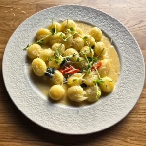 GNIOCCHI W MAŚLANYM SOSIE